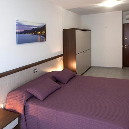 Locanda Brezza Marina Camera Quadrupla Finale Ligure Eksteriør bilde
